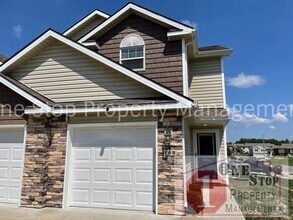 Building Photo - 100 Grant Dr