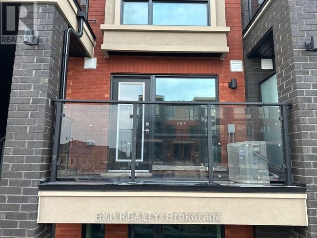 Photo du bâtiment - 195 Veterans Drive