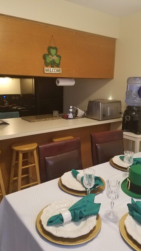 Building Photo - 6322 Ohio St