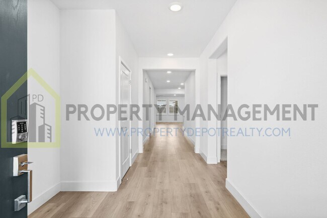 Foto del edificio - Stunning New 4 Bed / 3 Bath Home | Built i...