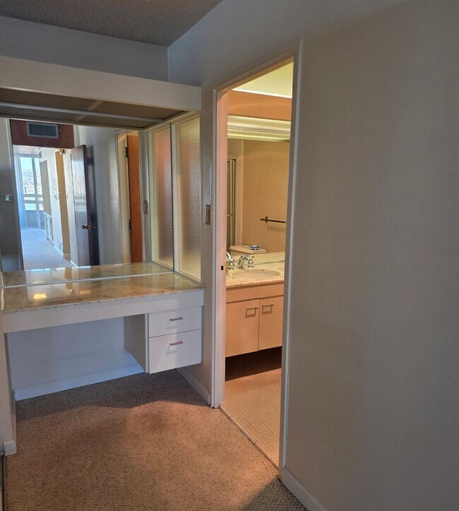 Foto del edificio - Arlington Towers Condo