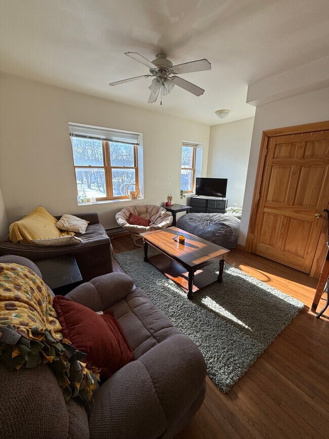 Foto del edificio - 624 Water St