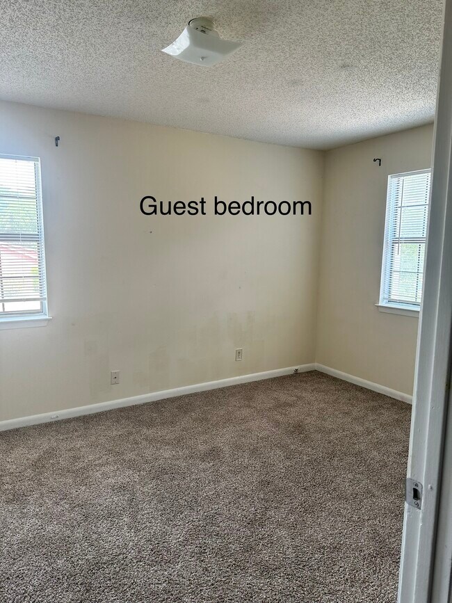 Foto del edificio - 339 Woodham Ct
