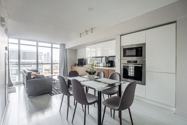 Building Photo - 15 Iceboat Terr