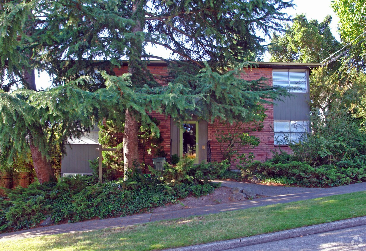 Building Photo - 2113 N 37th St