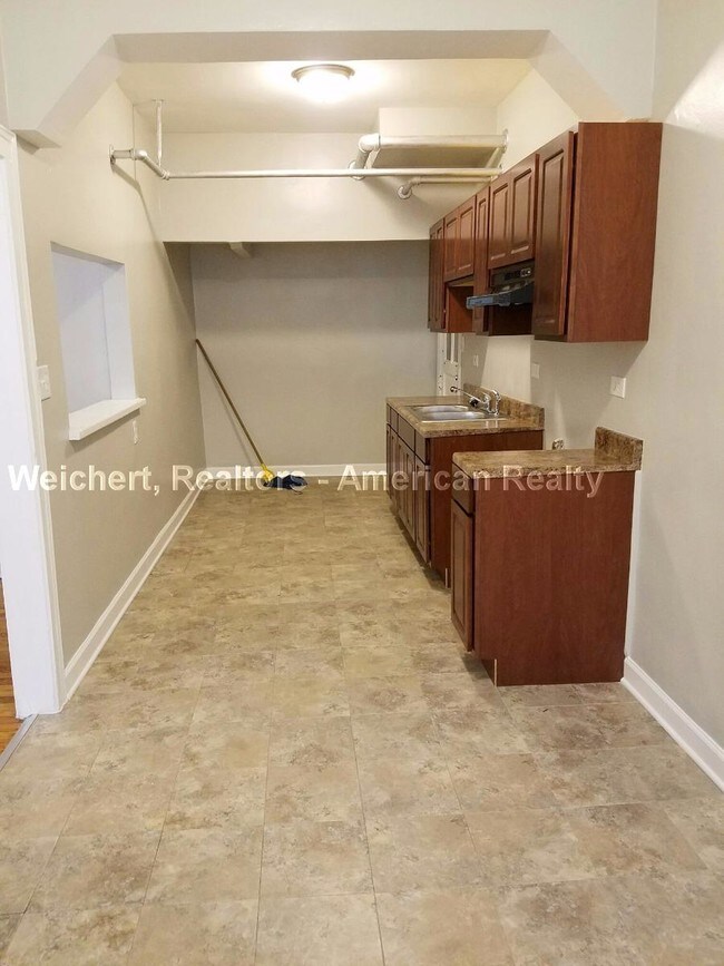 Foto del edificio - 1508 W Fargo Ave