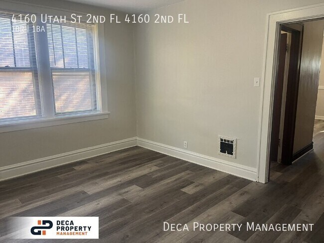 Building Photo - 1 Bedroom Apartment