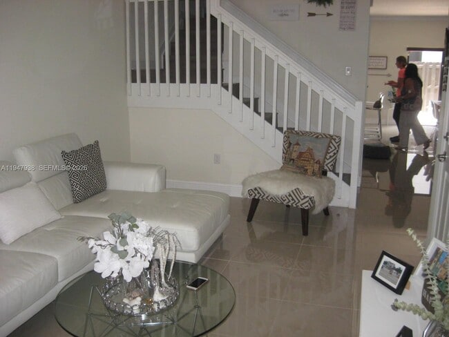 Foto del edificio - 15070 SW 117th Way