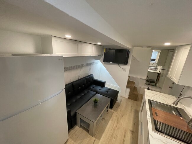 Building Photo - 21412 Arapahoe Trl