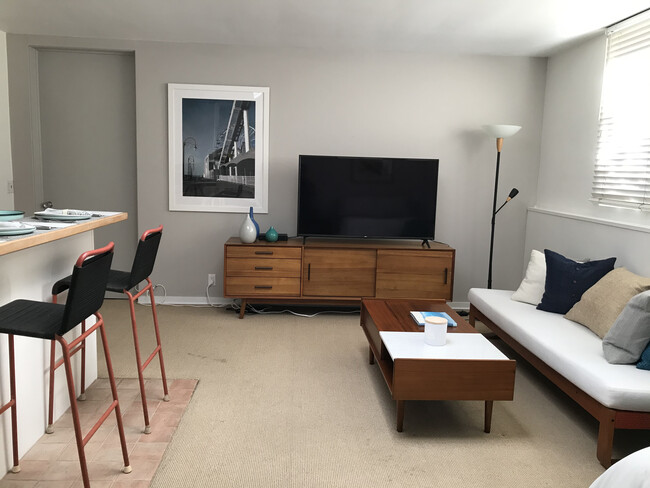 Foto del edificio - 345 Amalfi Dr