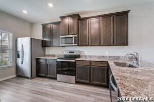 Foto del edificio - 6406 Underwood Way