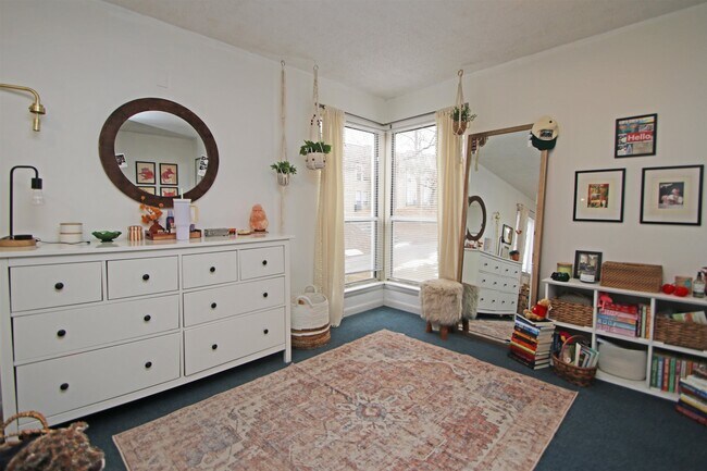 Building Photo - 1384 Hunters Rd