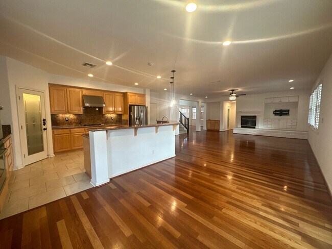 Building Photo - Welcome to Elissagaray Ranch!