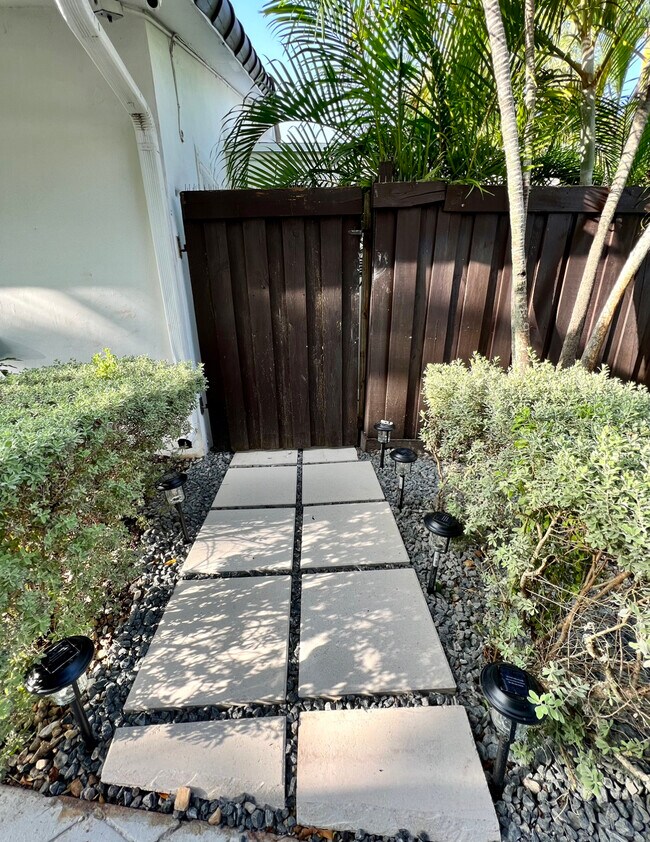 Entrance - 14005 SW 48th Ter