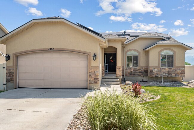 Building Photo - 1396 S Lukas Ln