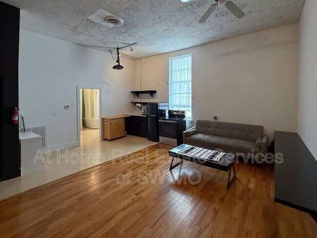 Foto del edificio - 137 Park Central Square