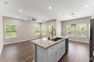 Building Photo - 5307 Groveton St