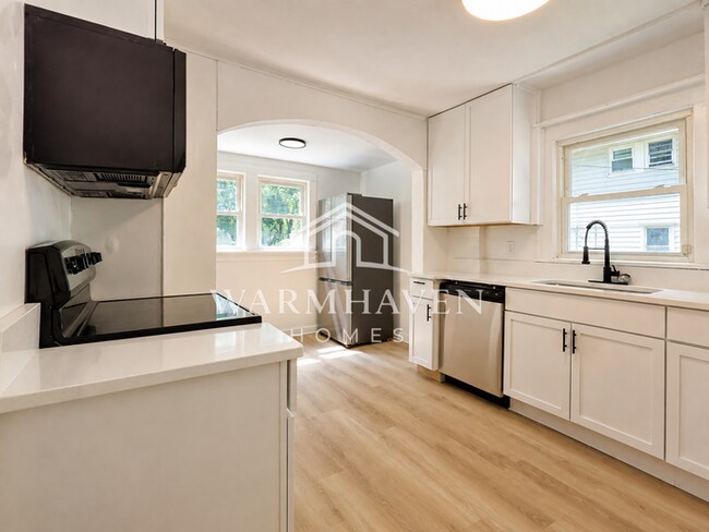 Foto del edificio - 804 Beardsley St