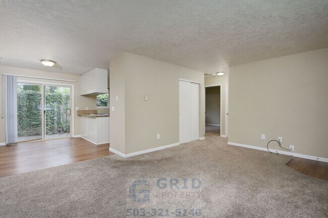 Building Photo - Charming two Bedroom in Mt. Tabor