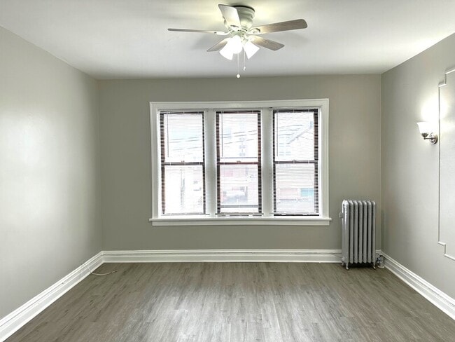 Building Photo - 432 S Maple Ave