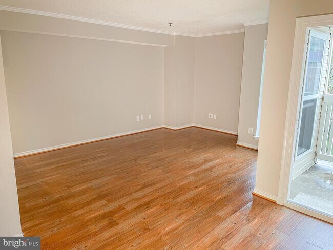 Building Photo - 1524 Lincoln Way