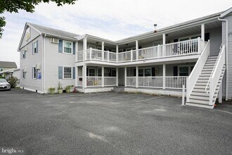 Building Photo - 309 Bayshore Dr