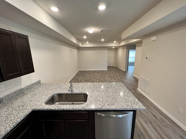 Building Photo - Welcome to Punta Gorda, Florida!