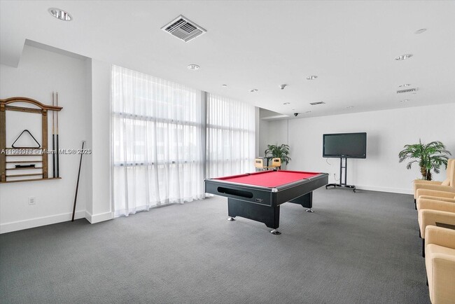 Foto del edificio - 350 NE 24th St