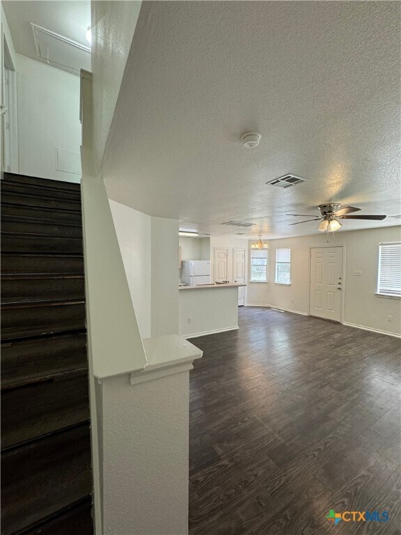 Foto del edificio - 935 Sagewood Trail