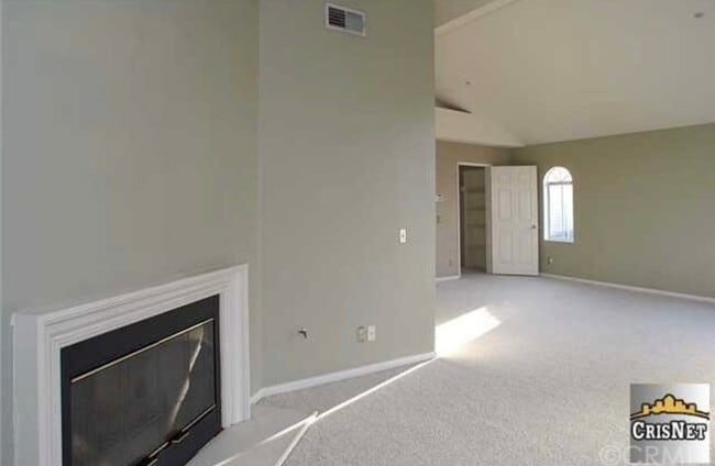 Building Photo - 15116 Providence Ln