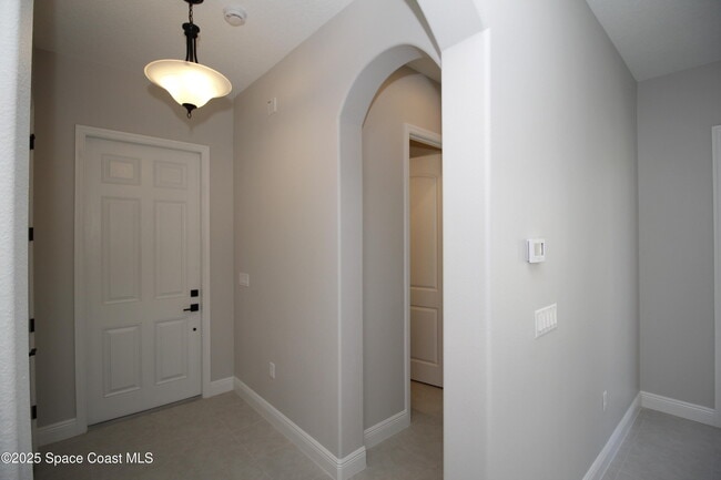 Building Photo - 2485 Musette Aly