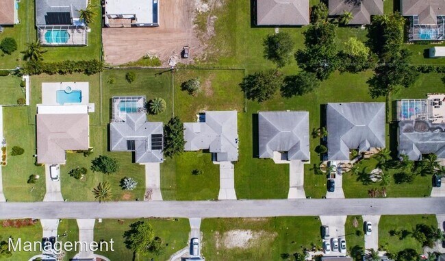 Foto del edificio - 3 br, 2 bath House - 1913 SE 8th Ave