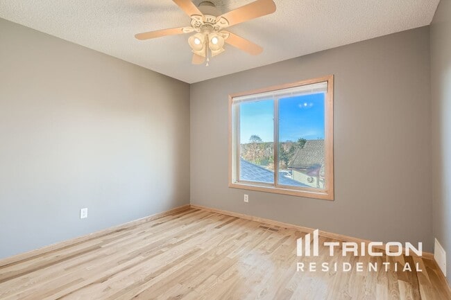 Building Photo - 1312 Miles Ct