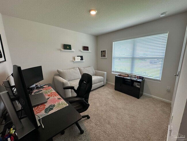 Foto del edificio - 4014 Whitetail Ln