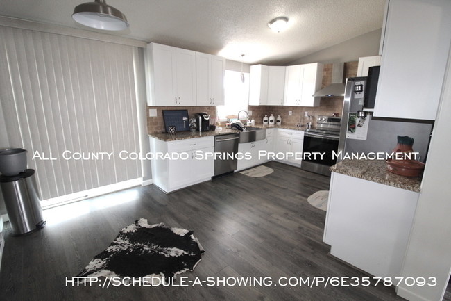 Building Photo - Horse Property Remodeled on 2.5 acres