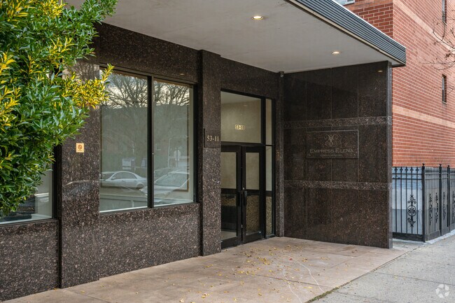 Foto del edificio - 5311 90th St