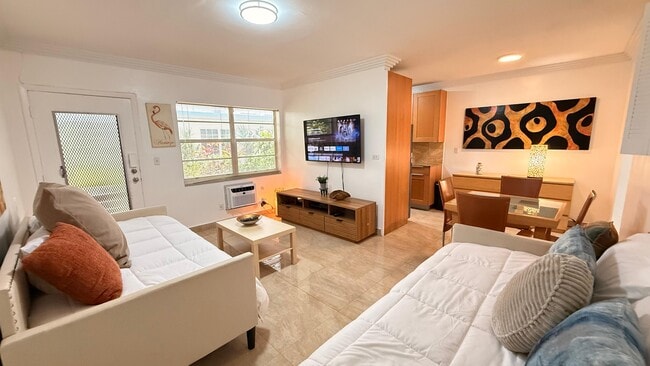 Photo - 650 Pennsylvania Ave (Miami Beach, FL) Apartment