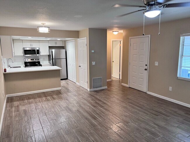 Foto del edificio - 2/2 Condo In Winter Garden