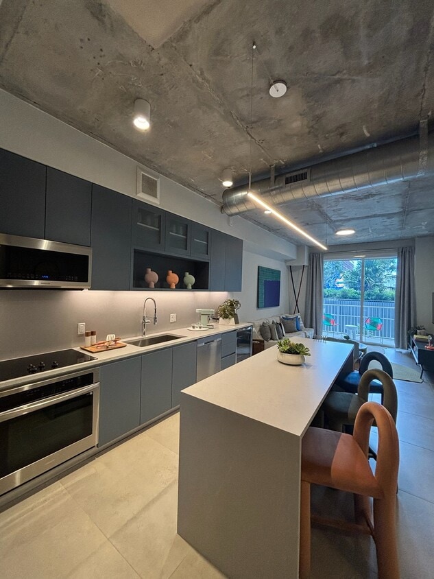 Photo - 162 NE 23rd St (Miami, FL)