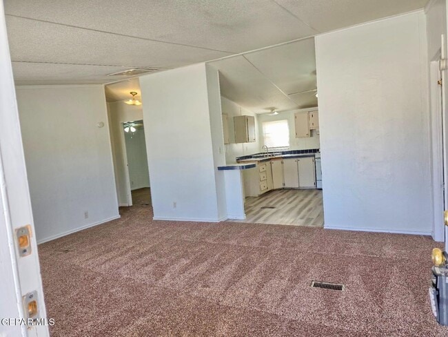 Building Photo - 1654 EXETER Dr
