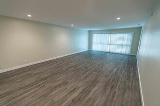 Interior Photo - 170 North Crescent Street