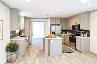 Building Photo - 1713 Sidewinder Dr