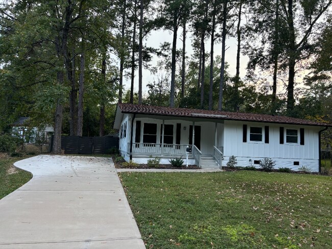 Building Photo - 1205 Crabtree Blvd