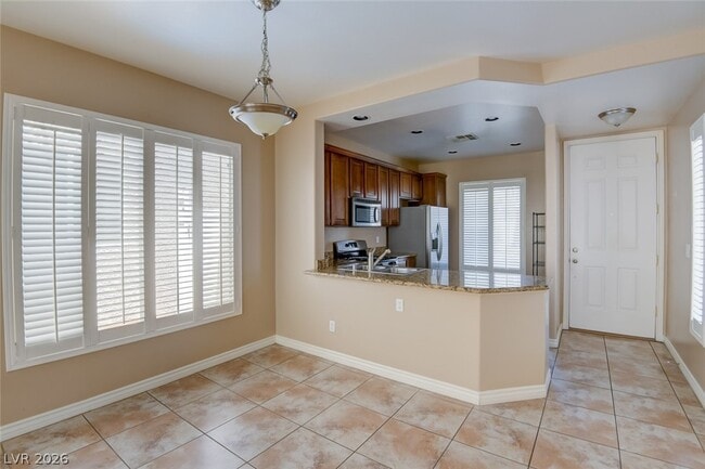 Building Photo - 1713 Bamboo Rain Ave