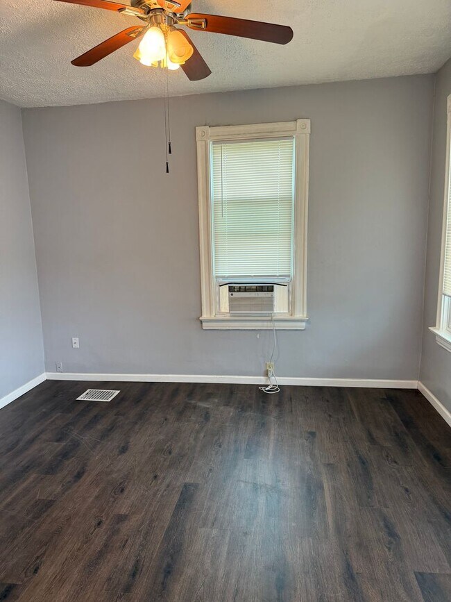 Foto del edificio - 215 Courtland Ave