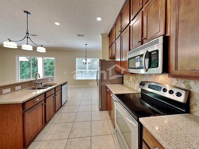 Foto del edificio - 908 Athlone Ln