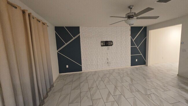 Foto del edificio - 6038 S Kirtley Dr