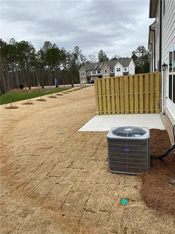 Building Photo - 232 Kenoot Dr