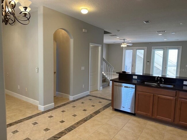 Foto del edificio - 13841 Ancilla Blvd