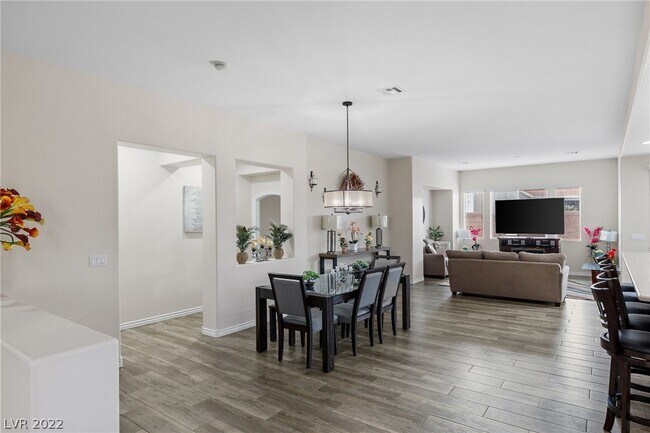 Building Photo - 3705 Blake Canyon Dr